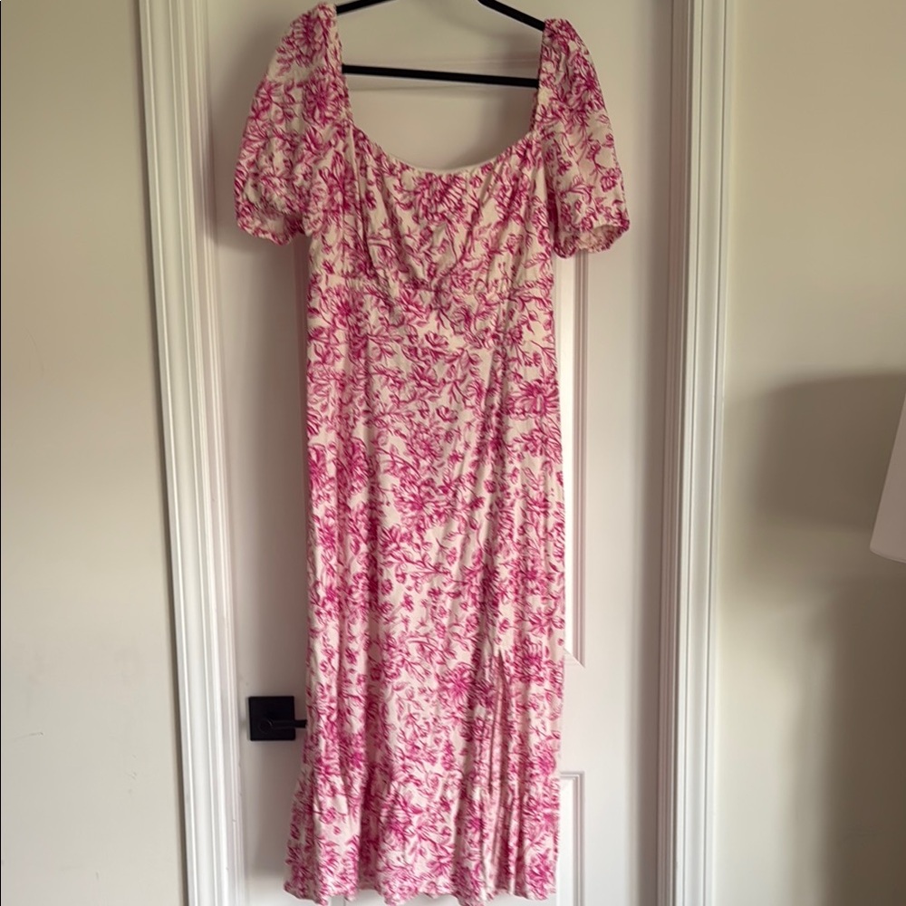 London Times Pink and White Ruched Maxi Dress